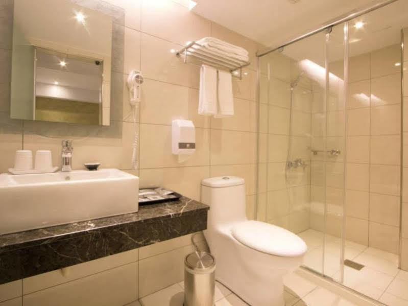 Lihan Hotel Taipei Extérieur photo